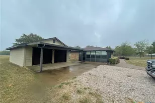 17941 Old 81, Troy, TX 76579 - Photo 15