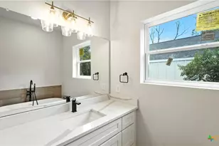 265 School Ave, New Braunfels, TX 78130 - Photo 13