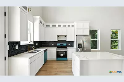 265 School Avenue, New Braunfels, TX 78130 - Photo 5