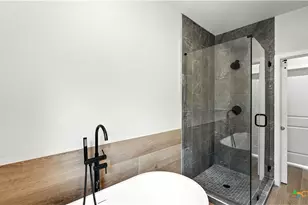 265 School Ave, New Braunfels, TX 78130 - Photo 15