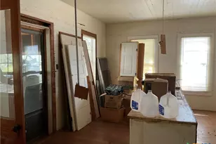 222 York St, Yorktown, TX 78164 - Photo 23