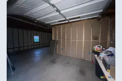 222 York Street, Yorktown, TX 78164 - Photo 13