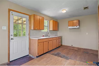 2862 Wetz Road, Marion, TX 78124 - Photo 13