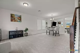 328 Harvest Flds Fields, New Braunfels, TX 78130 - Photo 5