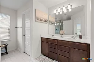 328 Harvest Flds, New Braunfels, TX 78130 - Photo 23