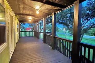 1008 W Adams Ave, Port O'Connor, TX 77982 - Photo 7