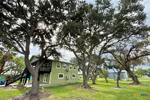1008 W Adams Ave, Port O'Connor, TX 77982 - Photo 5