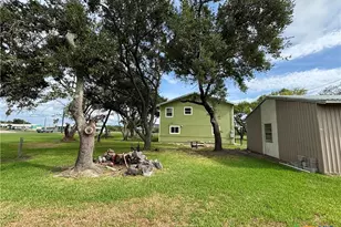 1008 W Adams Ave, Port O'Connor, TX 77982 - Photo 23