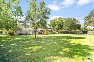 306 Ash Dr, Ganado, TX 77962 - Photo 19