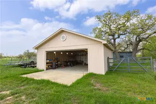 243 Co Rd 442, Harwood, TX 78632 - Photo 9