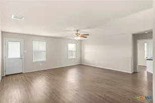 306 Benelli Dr, New Braunfels, TX 78130 - Photo 3