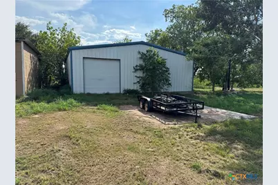59 Valley Vista Road, Victoria, TX 77904 - Photo 1