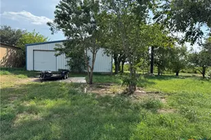 59 Valley Vista Rd, Victoria, TX 77904 - Photo 3