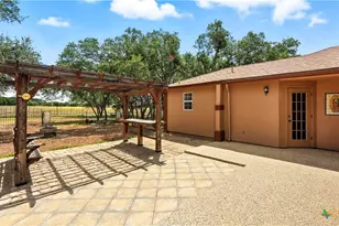 220 Lanier Ranch Rd, Driftwood, TX 78619 - Photo 33