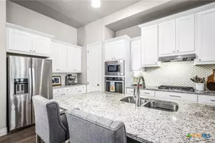 1177 Nutmeg Trl, New Braunfels, TX 78132 - Photo 7