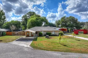 1264 Lost Elms, New Braunfels, TX 78130 - Photo 1