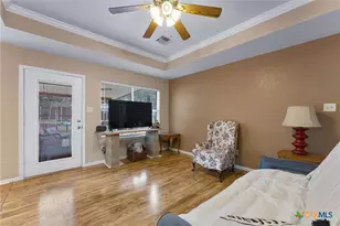 1 Coveview Dr, Morgans Point Resort, TX 76513 - Photo 5