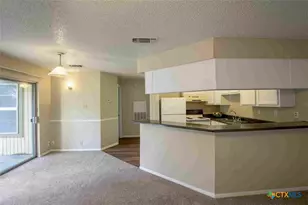 2405 S 13th St, Temple, TX 76504 - Photo 9