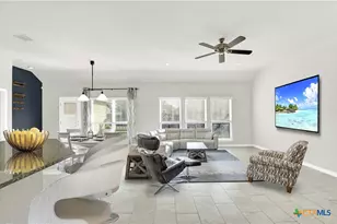 113 Ridgecrest, Floresville, TX 78114 - Photo 9