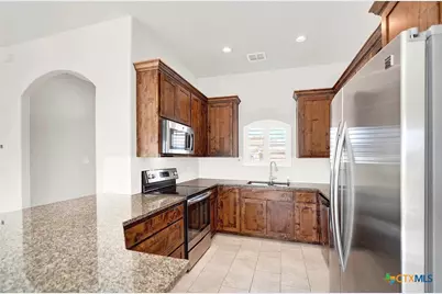 113 Ridgecrest, Floresville, TX 78114 - Photo 13