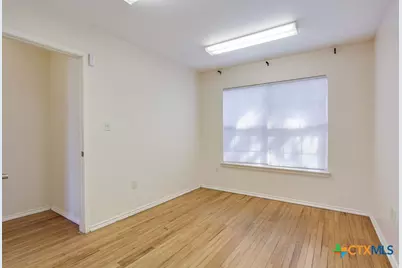 1712 N Interstate 35, San Marcos, TX 78666 - Photo 23