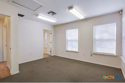 1712 N Interstate 35, San Marcos, TX 78666 - Photo 19