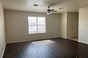 906 McDaniel Cir, Killeen, TX 76543 - Photo 7