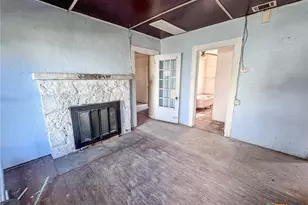 511 Saunders St, Gatesville, TX 76528 - Photo 9