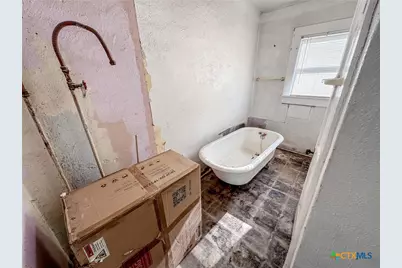 511 Saunders Street, Gatesville, TX 76528 - Photo 15