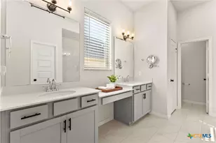 947 Blue Violet, New Braunfels, TX 78130 - Photo 11