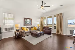 947 Blue Violet, New Braunfels, TX 78130 - Photo 3