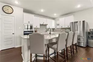 947 Blue Violet, New Braunfels, TX 78130 - Photo 7