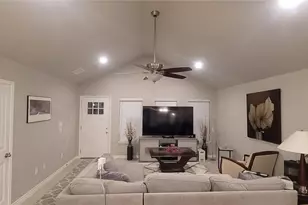 1229 Bob White Dr, Spring Branch, TX 78070 - Photo 3