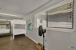 1015 Reiley Rd, Seguin, TX 78155 - Photo 17