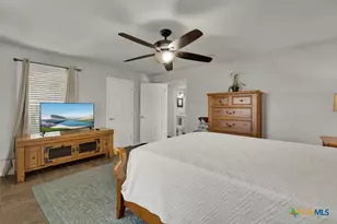 1015 Reiley Rd, Seguin, TX 78155 - Photo 13