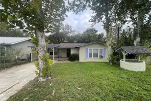 1015 Reiley Rd, Seguin, TX 78155 - Photo 1