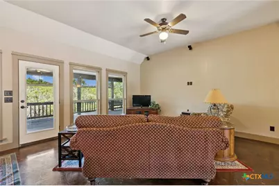 1331 Hilltop Ridge, New Braunfels, TX 78132 - Photo 5