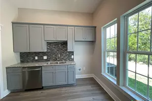 201 E 6th St, Lampasas, TX 76550 - Photo 27