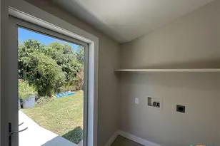 201 E 6th St, Lampasas, TX 76550 - Photo 27