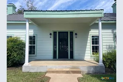 201 E 6th Street, Lampasas, TX 76550 - Photo 1