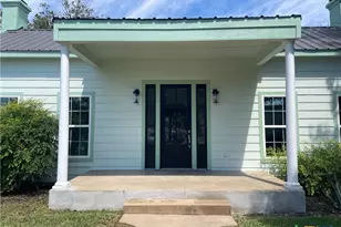 201 E 6th St, Lampasas, TX 76550 - Photo 1