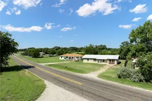 575 Farm Road 1602, Jonesboro, TX 76538 - Photo 1