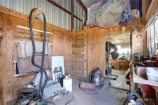 10862 Fm 537, Stockdale, TX 78160 - Photo 31