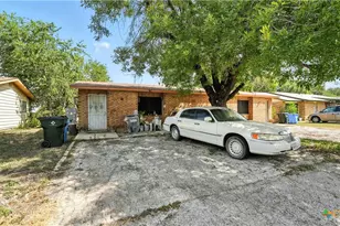 1144 Spruce St, Seguin, TX 78155 - Photo 31