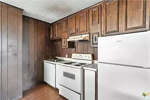 1144 Spruce St, Seguin, TX 78155 - Photo 15