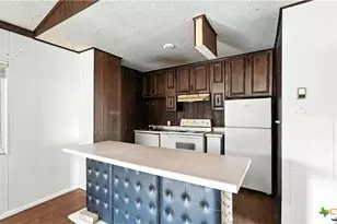 1144 Spruce St, Seguin, TX 78155 - Photo 9