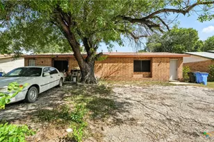 1144 Spruce St, Seguin, TX 78155 - Photo 33