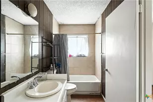 1144 Spruce St, Seguin, TX 78155 - Photo 23