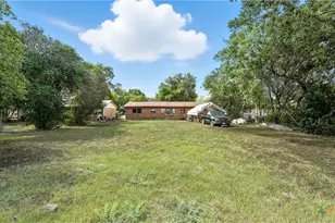 1144 Spruce St, Seguin, TX 78155 - Photo 29