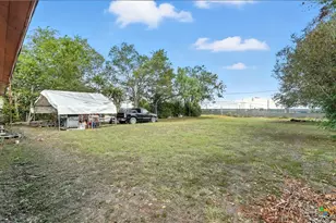 1144 Spruce St, Seguin, TX 78155 - Photo 27